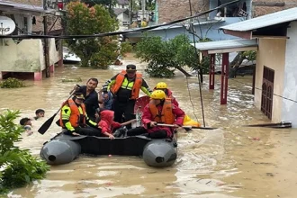 Banjir Medan Makin Parah Air Capai Atap Rumah - Sinar Update