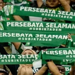 Heboh Teror Bonek Arema FC Yel-yel & Bendera Jadi Senjata