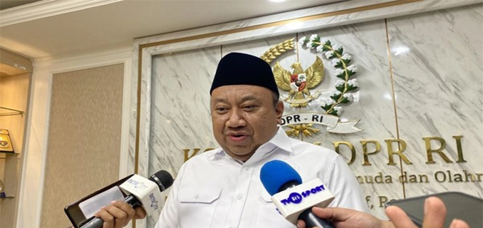 Komisi X DPR Desak Standar Gaji Guru Hentikan Gaji Rendah
