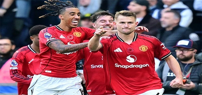 Manchester United Buka Lowongan Kerja 11 Posisi Segera Lamar