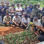Suasana Haru Iringi Makam Siswa SMPN Tangsel Korban Bullying