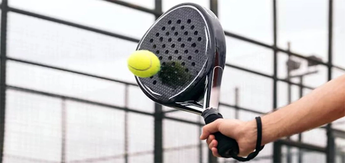 Tips Membawa Raket Padel Terbang Hindari Masalah Bandara