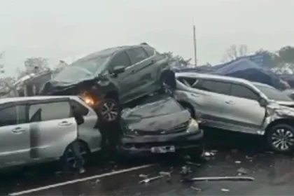Viral Karawang Kecelakaan 13 Kendaraan Ungkap Kronologinya