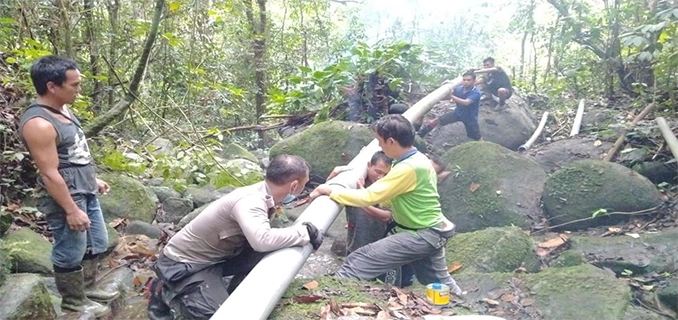 Aiptu Nur Cahyo Pengabdian Dan Perjuangkan Air Bersih Kalteng