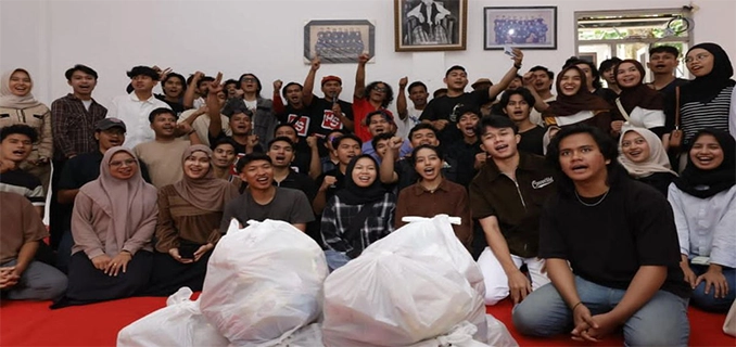 HS Gandeng Slank Mahasiswa di Semarang Dapat Bantuan