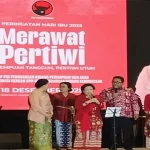Nyanyi Kasih Megawati Galang Donasi Rp3.2 M Korban Bencana