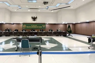 Perselingkuhan Dengan Anggota Ormas Hakim PN Batam Dipecat
