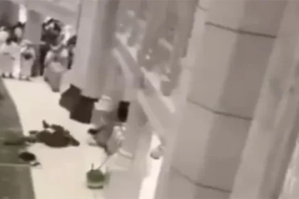 Pesan Syaikh Al-Sudais Insiden Pria Lompat Dari Masjidil Haram