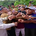 Prabowo Tinjau Huntara Sumatera Target Selesai 1 Bulan