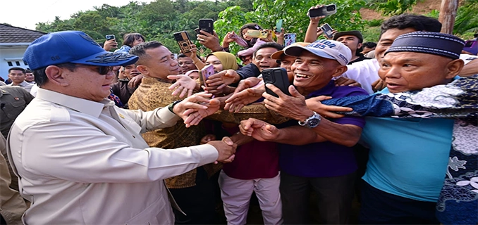 Prabowo Tinjau Huntara Sumatera Target Selesai 1 Bulan