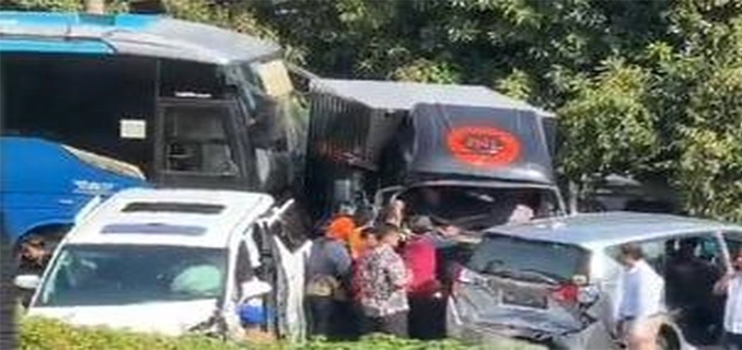 Terlambat Respons Kecelakaan Beruntun Km 12 Tol Kota Arah Slipi