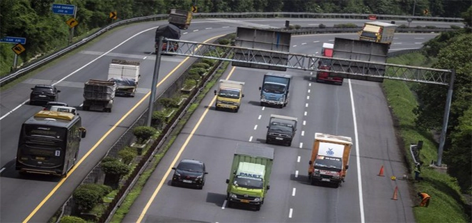 Tips Aman Berwisata Saat Nataru di Tengah Cuaca Tak Menentu