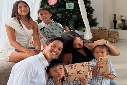 Toleransi di Dunia Selebriti 4 Artis Rayakan Natal Dengan Keluarga