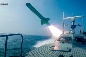 Garda Revolusi Iran Latihan Tembak di Selat Hormuz 2026