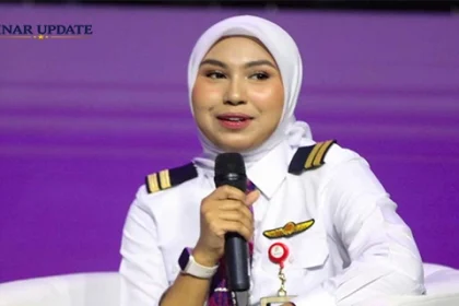 Kesaksian Pilot Rute Penerbangan Paling Menantang di Indonesia