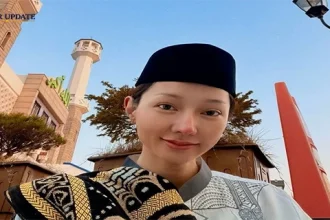 Lucinta Luna Salat Ied di Seoul Penampilan Jadi Sorotan